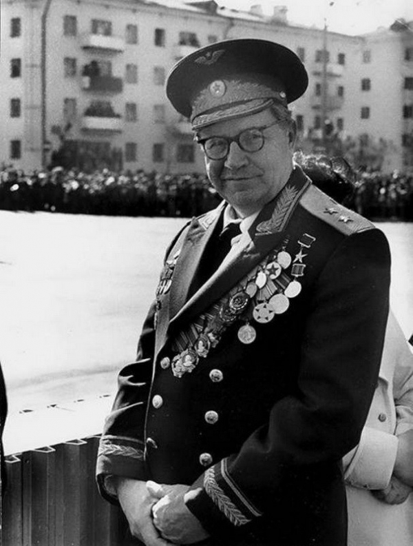 Дед Татьяны — Евгений Иванович Забабахин